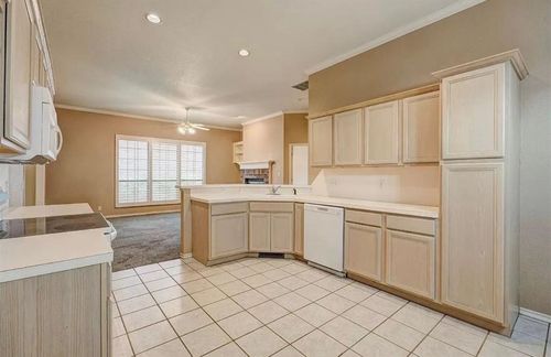 1709 Tenbears Rd, Edmond, OK, 73034-6166 | Card Image