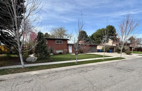 6784 S 1530 E, Cottonwood Heights, UT, 84121-2732 | Card Image