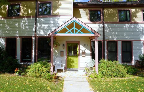 301 Selby Ave, Saint Paul, MN, 55102-1811 | Card Image