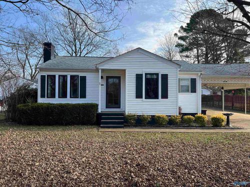 321 Hoffman St, Athens, AL, 35611-2709 | Card Image