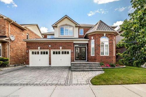 369 Potts Terr, Milton, ON, L9T0X5 | Card Image