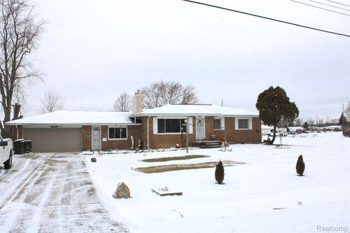 1627 Mcalpine Dr, Mount Morris, MI, 48458-2356 | Card Image