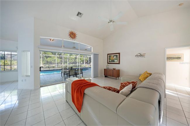 1065 Harbour Glen Pl, House other with 3 bedrooms, 2 bathrooms and null parking in PUNTA GORDA FL | Image 8