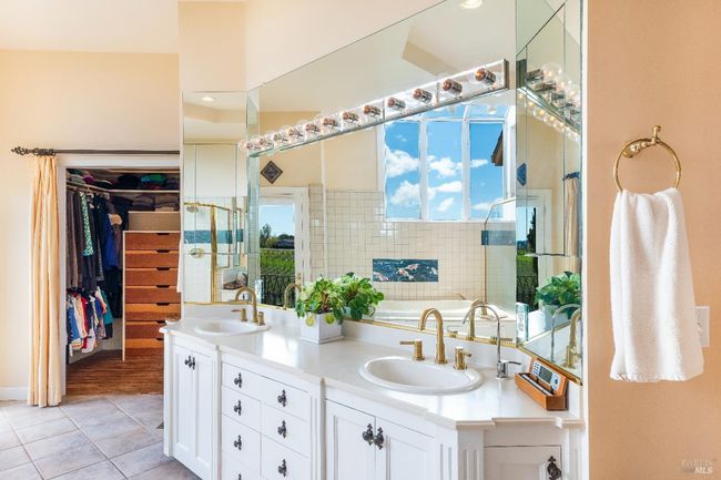 2614 Scotts Right Of Way, House other with 4 bedrooms, 4 bathrooms and 10 parking in Sebastopol CA | Image 36