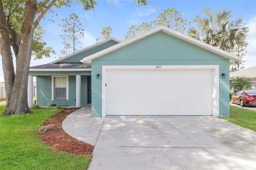 3207 Grand Pines Dr, Lakeland, FL, 33810-1367 | Card Image