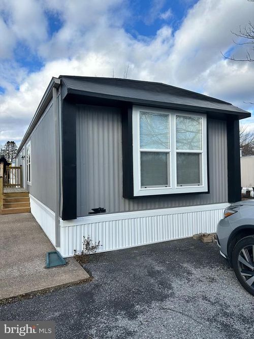 41 Redwood Ln, CARLISLE, PA, 17015-7859 | Card Image