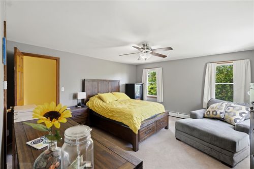 276 Leigh Rd, Cumberland, RI, 02864-4045 | Card Image