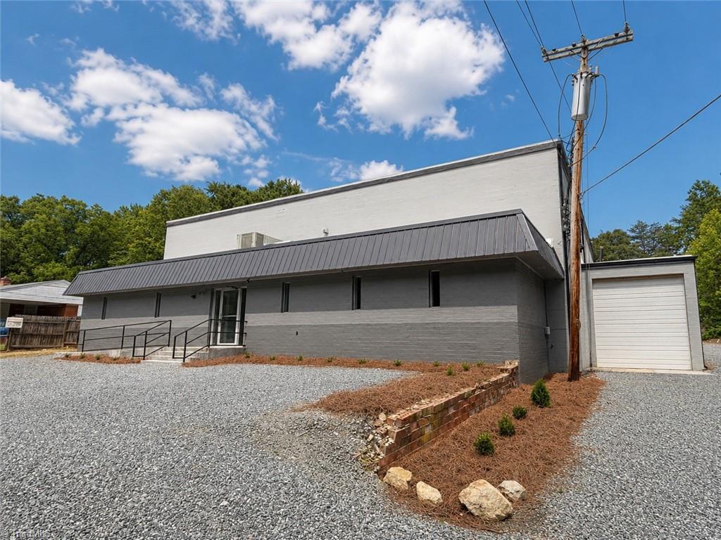 422 South Rd, High Point, NC 27262