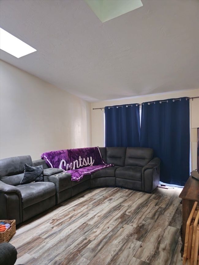48 - 48 Londonderry Rd, Condo with 3 bedrooms, 2 bathrooms and 1 parking in Grafton MA | Image 7