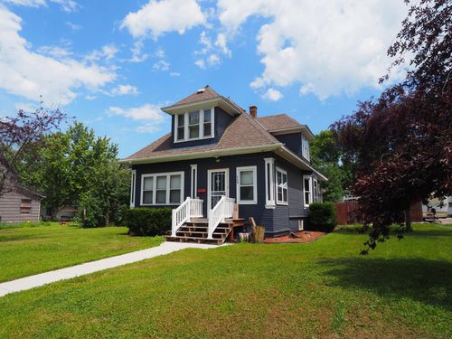 408 Park St S, Fairfax, MN, 55332-4522 | Card Image