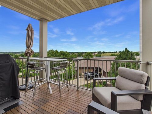 202-9213 Crosswinds Ln, Verona, WI, 53593-7853 | Card Image