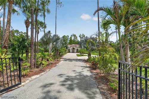 3451 12th Ave Se, Naples, FL, 34117-5529 | Card Image
