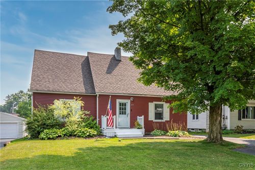 215 Newcastle Rd, Syracuse, NY, 13219-1435 | Card Image