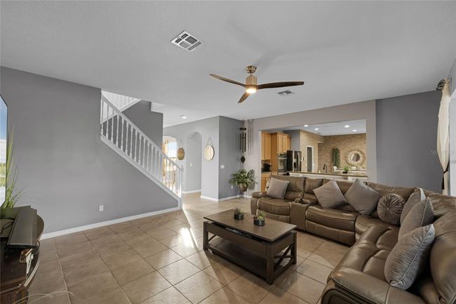 7621 Brightwater Pl, House other with 6 bedrooms, 5 bathrooms and null parking in OVIEDO FL | Image 6