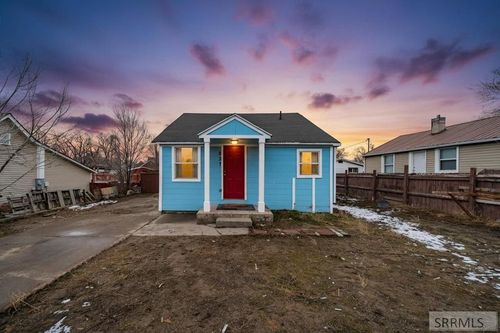 237 Amherst St, Blackfoot, ID, 83221-2724 | Card Image