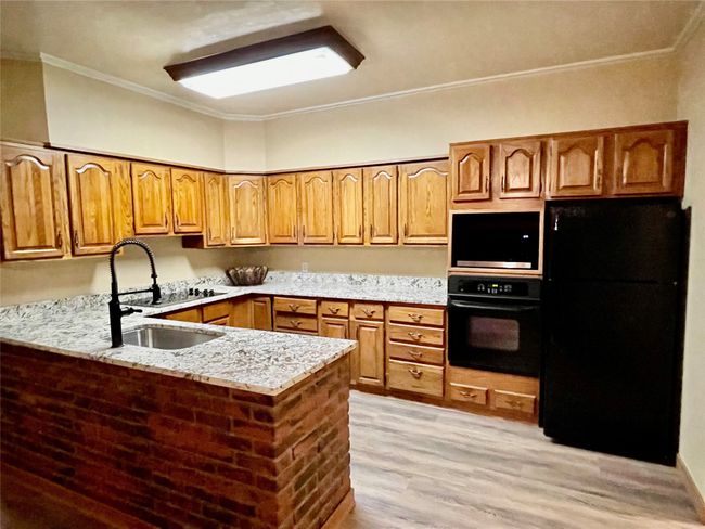 Kitchen | Image 13