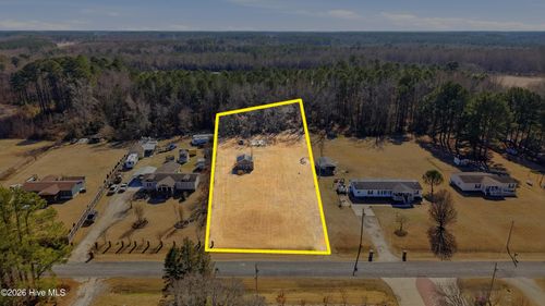 618 Phillips Rd, Selma, NC, 27576-6314 | Card Image