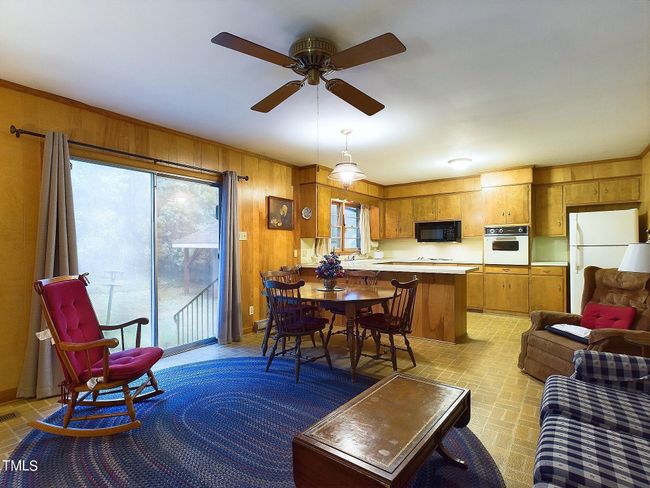Dining area 2 | Image 8
