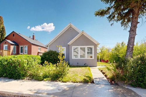 4907 49 St, Stettler, AB, T4K1A5 | Card Image