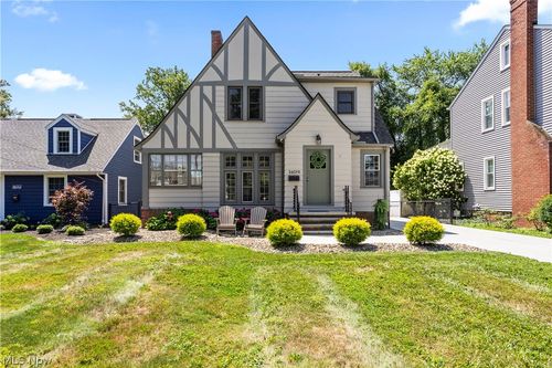26019 Lake Rd, Bay Village, OH, 44140-2574 | Card Image
