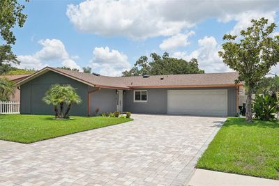 105 Country Villas Drive, House other with 3 bedrooms, 2 bathrooms and null parking in Safety Harbor FL | Image 1