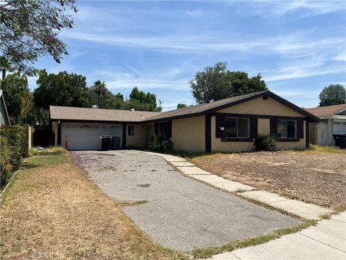 3441 Crownsworth St, Corona, CA, 92879-5319 | Card Image