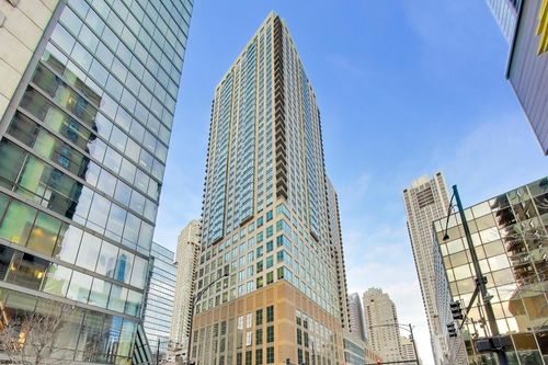 3005-2 E Erie St, Chicago, IL, 60611-3192 | Card Image