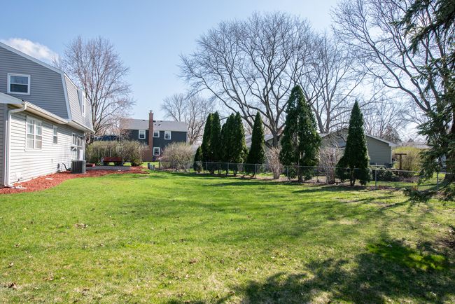 230 Ridgefield Ln, House other with 3 bedrooms, 3 bathrooms and 2 parking in Naperville IL | Image 23