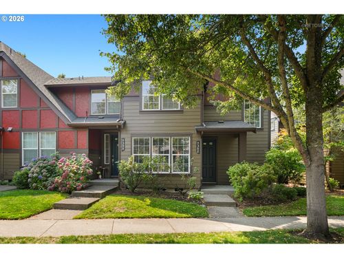 7382 Ne Stonewater St, Hillsboro, OR, 97124-7513 | Card Image