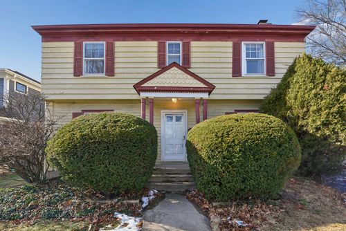 240 N Willow Rd, Elmhurst, IL, 60126-2947 | Card Image