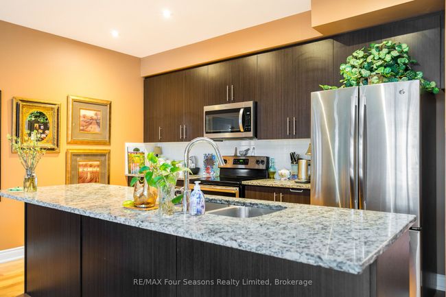 6 Collship Lane, Condo with 2 bedrooms, 3 bathrooms and 2 parking in Collingwood ON | Image 13