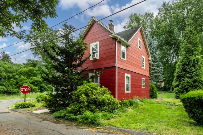 Side view of home-Ready for its next chapter! | Image 38