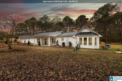 1610 Park Ave, Moody, AL, 35004-2805 | Card Image