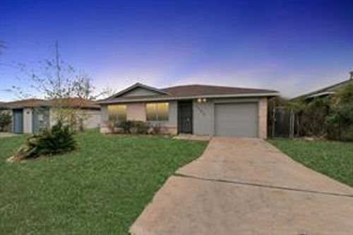 12811 Glenhollow Dr, Houston, TX, 77048-4133 | Card Image
