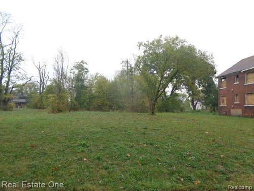 5140 W Chicago, Detroit, MI, 48204-1723 | Card Image