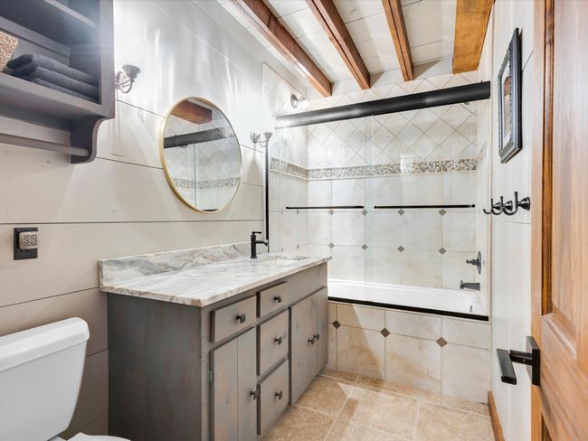 176 Enchanted Dr, House other with 5 bedrooms, 3 bathrooms and null parking in Enchanted Oaks TX | Image 19