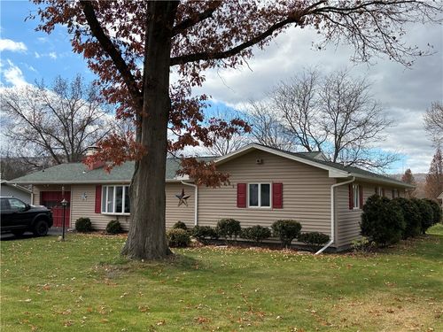 321 Burton St, Bath, NY, 14810-9304 | Card Image