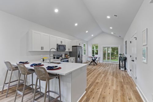 1213 Chesterfield Rd, North Charleston, SC, 29405-5229 | Card Image