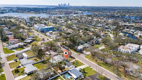 4401 Shore Acres Blvd Ne, ST PETERSBURG, FL, 33703-4255 | Card Image