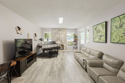 8551 Demorest Dr, House other with 4 bedrooms, 2 bathrooms and 3 parking in Richmond BC | Image 3