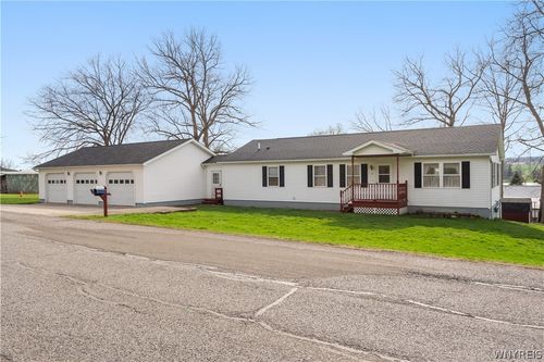 8 Walker Rd, Perry, NY, 14530-9704 | Card Image