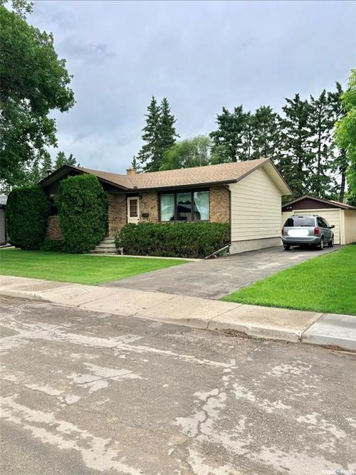 106 Dalewood Crescent, Yorkton, SK, S3N2P7 | Card Image