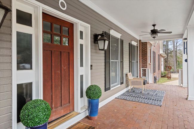 Porch | Image 7