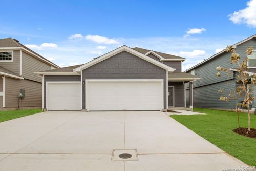 1229 Marvin Grv, Seguin, TX, 78155-3329 | Card Image