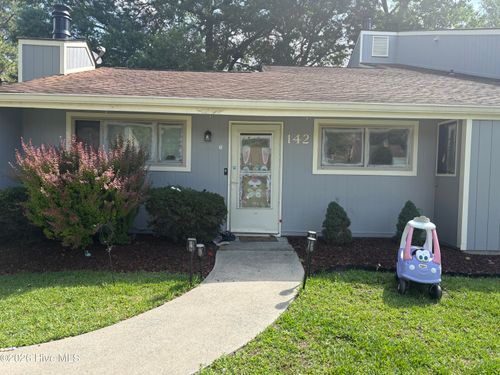 142 Quarterdeck Townhouses, New Bern, NC, 28562 | Card Image