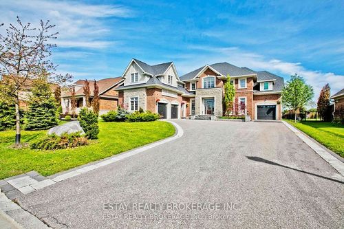 34 Wyndance Way, Uxbridge, ON, L9P0B8 | Card Image