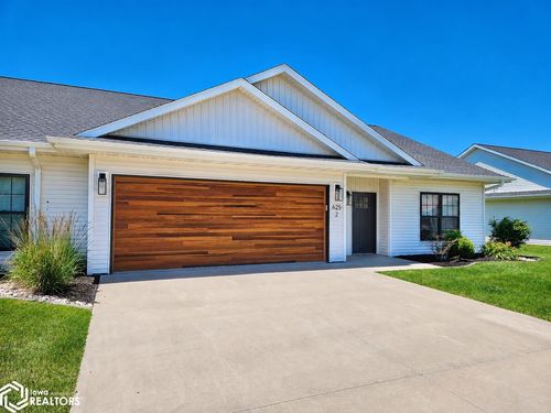 2-625 Layne Dr, West Burlington, IA, 52655-1079 | Card Image