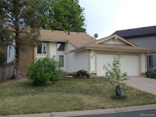 3817 S Ceylon Way, Aurora, CO, 80013-3627 | Card Image
