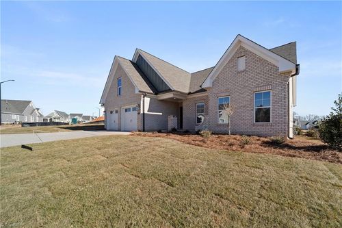 4342 Penns Meadow Ln, Winston Salem, NC, 27106-9515 | Card Image