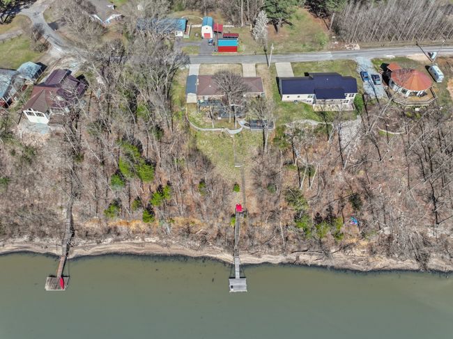 591 Shore Dr, House other with 3 bedrooms, 2 bathrooms and 2 parking in Big Sandy TN | Image 64